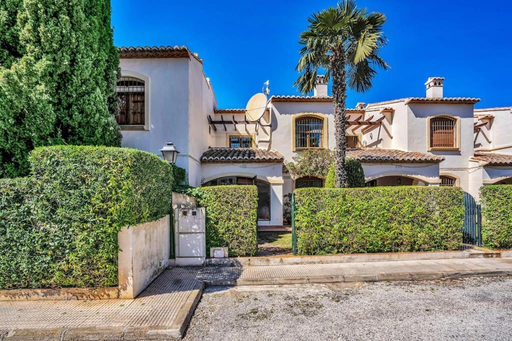 Вілла La Isla Casa Barnaby Platja de Larenal Екстер'єр фото