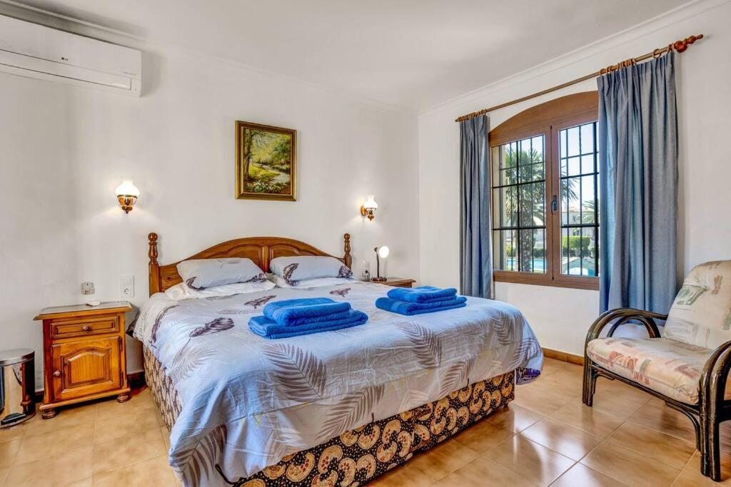 Вілла La Isla Casa Barnaby Platja de Larenal Екстер'єр фото
