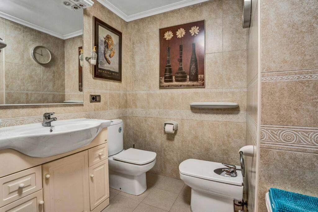 Вілла La Isla Casa Barnaby Platja de Larenal Екстер'єр фото
