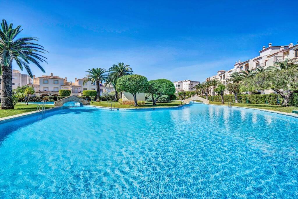 Вілла La Isla Casa Barnaby Platja de Larenal Екстер'єр фото